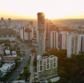 Maravilhoso Duplex com vista parque Barigui.